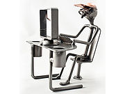 Metallmann Angestellter am Computer
