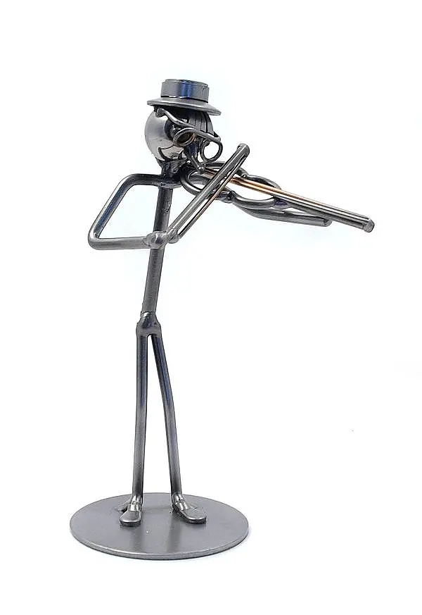 Metallmann Violinist – Wired Line