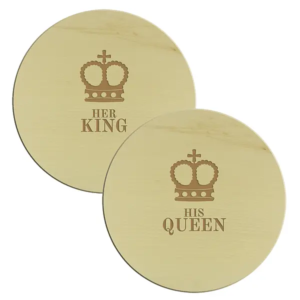 Schriftzug Geschenk günstig Kaufen-Schneidebrett His Queen und Her King 2-Set. Schneidebrett His Queen und Her King 2-Set <![CDATA[HIS QUEEN and HER KING Geschenkidee für einzigartige Paare - 2er Set Schneidebretter mit dem Schriftzug "His Queen" und "Her King" sowie m