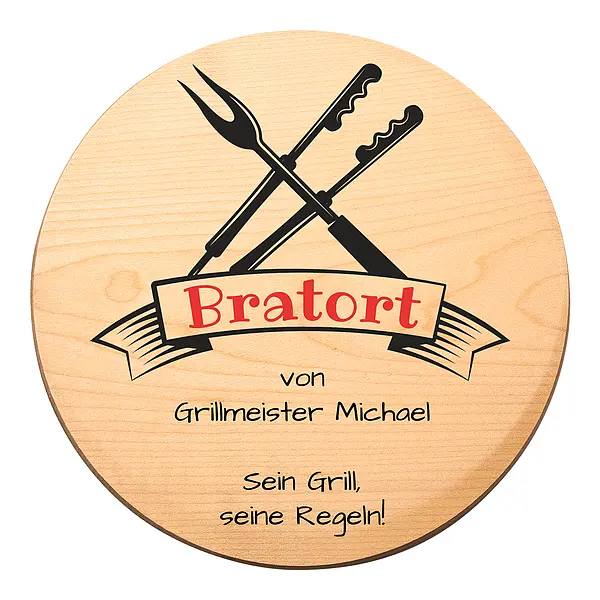 mit Spruch günstig Kaufen-Rundes Holzschild  mit Name - Bratort. Rundes Holzschild  mit Name - Bratort <![CDATA[Holzbrett für Grillfreunde Das Schild wird mit dem Motiv bedruckt. Der Name und der Spruch "Sein Grill, seine Regeln" werden durch Ihren Wunschtext 