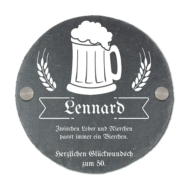 Um die  günstig Kaufen-Rundes Schieferschild zum Geburtstag | Bierkrug. Rundes Schieferschild zum Geburtstag | Bierkrug <![CDATA[Zwischen Leber und Nierchen passt immer ein Bierchen - Geburtstagsschild aus Schiefer mit Name und Wunschtext Die runde Schieferplatte bedrucken wir 