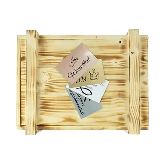 Geschenkbox aus Holz mit Schild