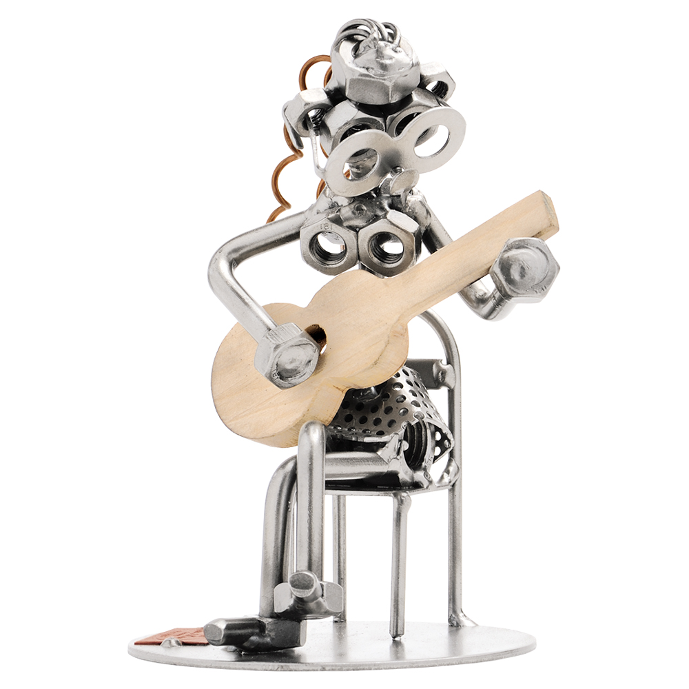 Schraubenmännchen Frau mit Holzgitarre