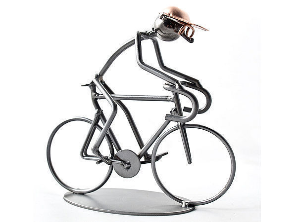 Kette Mit günstig Kaufen-Metallmann Rennradfahrer - Wired Line. Metallmann Rennradfahrer - Wired Line <![CDATA[Geben Sie einen Wunschtext an, wird das Schraubenmännchen gegen Aufpreis mit einem kleinen Schild mit Kette geliefert. Auf dem Schild ist Platz für eine persönliche Bots