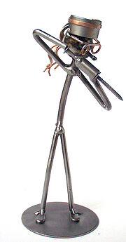 Metallfiguren Berufe - Schraubenmännchen Krankenschwester Aus der preisgünstigen Serie "Wired Line" ist diese Metallfigur erhältlich, die eine Krankenschwester bei der Arbeit darstellt. Es ... Schraubenmännchen Krankenschwester - Wired Line