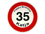 Dieses runde Verkehrsschild ist ein aussergewöhnliches Geburtstagsgeschenk. Ein originelles Geschenk zum 35. Geburtstag, welches beim Beschenkten garantiert gut ankommt. Bei diesem Schild handelt es ... Verkehrsschild als Geburtstagsgeschenk - Geschenk zum 35. Geburtstag